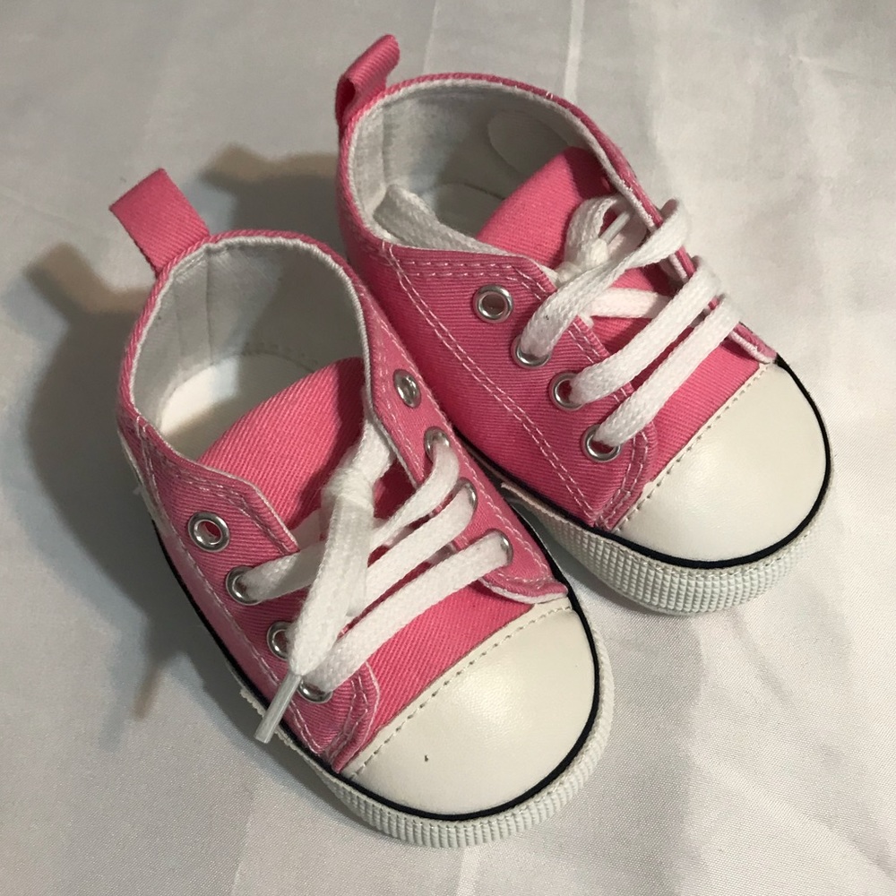 Baby Pink Fabric Converse  Size 2.  New Condition.